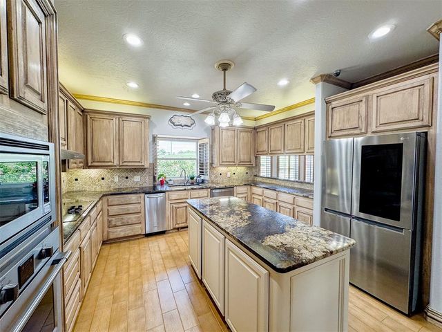 3160 Long Drive, Newcastle, OK 73065