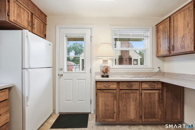 120 White Street, Manchester, CT 06042