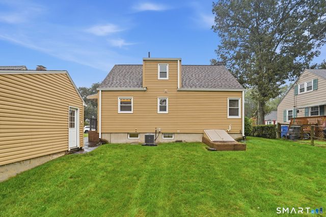 120 White Street, Manchester, CT 06042