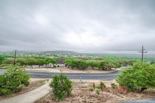 714 MISTY WATER LN, San Antonio, TX 78260