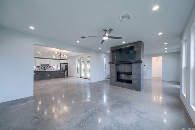 714 MISTY WATER LN, San Antonio, TX 78260