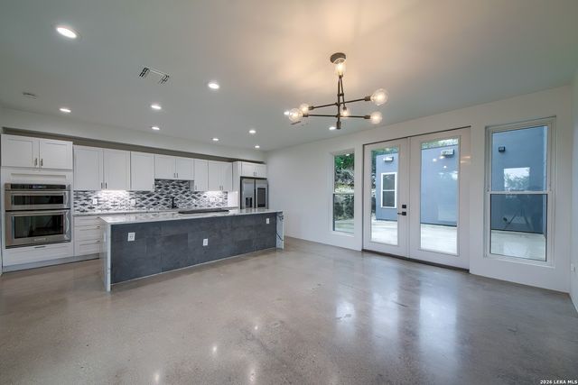 714 MISTY WATER LN, San Antonio, TX 78260