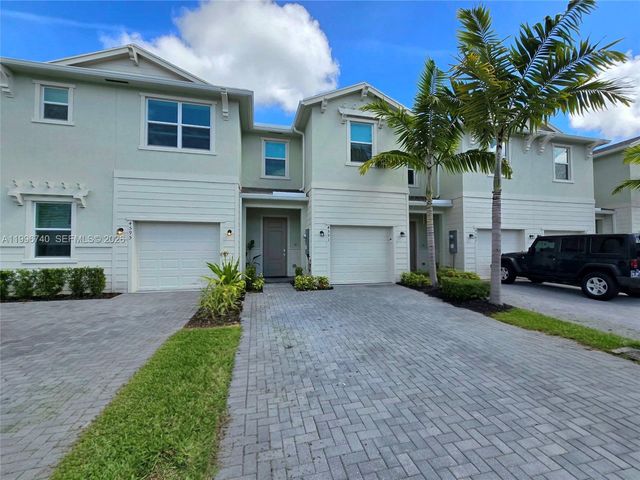 4591 Hollister Ave 4591, Lake Worth, FL 33463