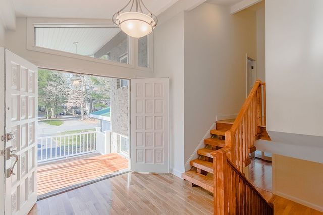 264 Country Way, Needham, MA 02492