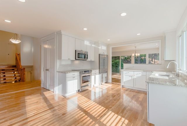 264 Country Way, Needham, MA 02492