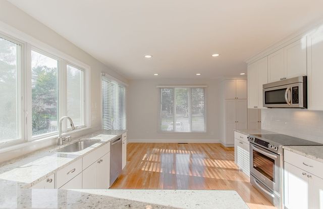 264 Country Way, Needham, MA 02492