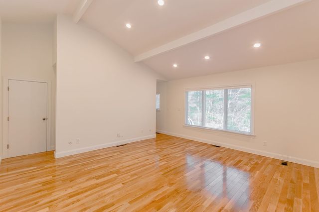 264 Country Way, Needham, MA 02492