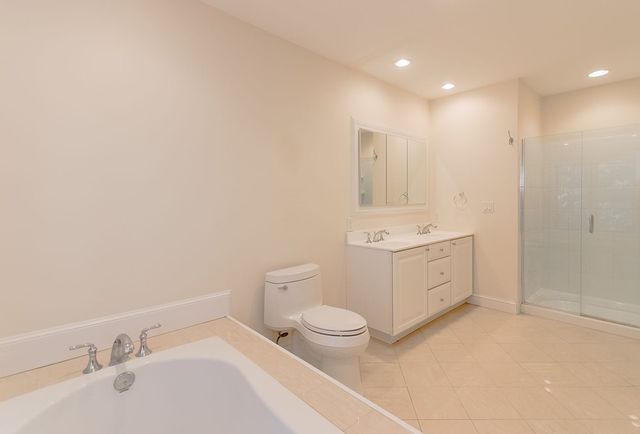 264 Country Way, Needham, MA 02492