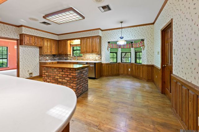 14220 Pinehurst Ave, Baton Rouge, LA 70817