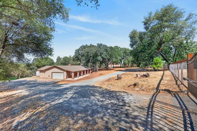 2648 Golden Fawn Trl, Shingle Springs, CA 95682