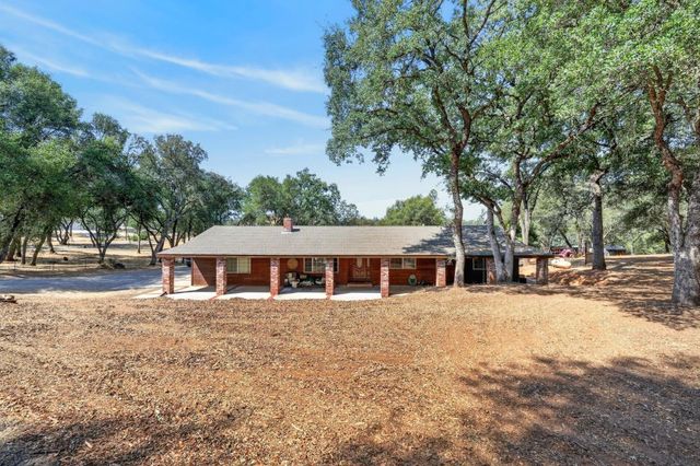 2648 Golden Fawn Trl, Shingle Springs, CA 95682