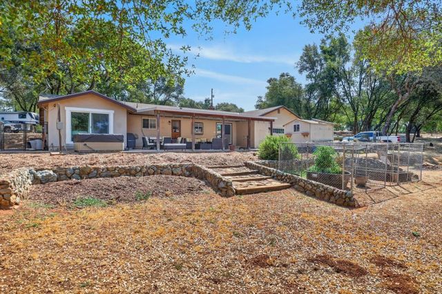 2648 Golden Fawn Trl, Shingle Springs, CA 95682