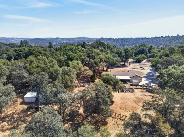 2648 Golden Fawn Trl, Shingle Springs, CA 95682