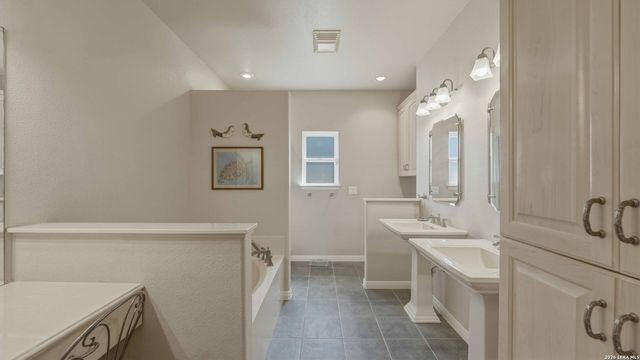 2263 Stratford Grace, New Braunfels, TX 78130