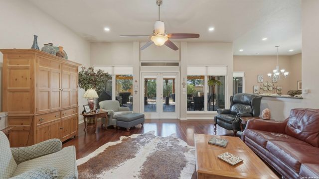 2263 Stratford Grace, New Braunfels, TX 78130