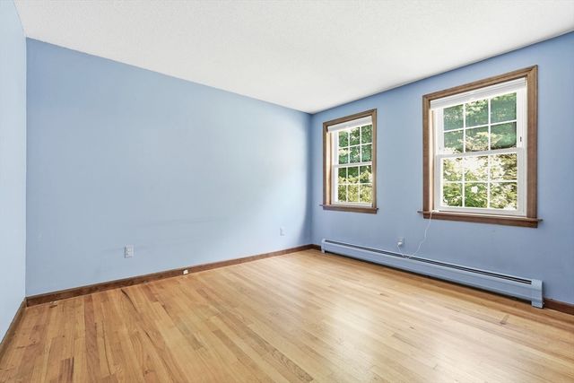 590 Middle St., Amherst, MA 01002