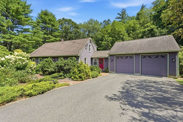 590 Middle St., Amherst, MA 01002