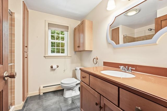 590 Middle St., Amherst, MA 01002