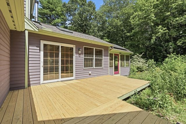 590 Middle St., Amherst, MA 01002