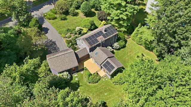 590 Middle St., Amherst, MA 01002