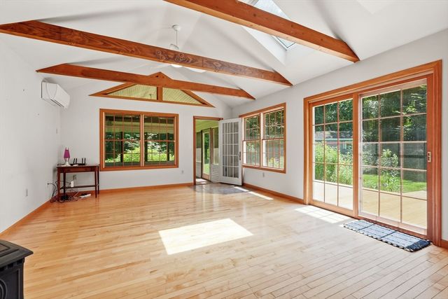 590 Middle St., Amherst, MA 01002