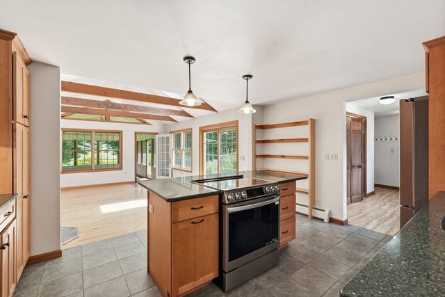 590 Middle St., Amherst, MA 01002