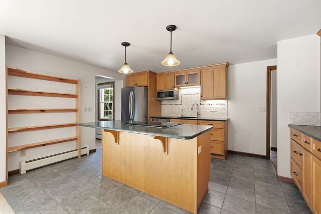 590 Middle St., Amherst, MA 01002