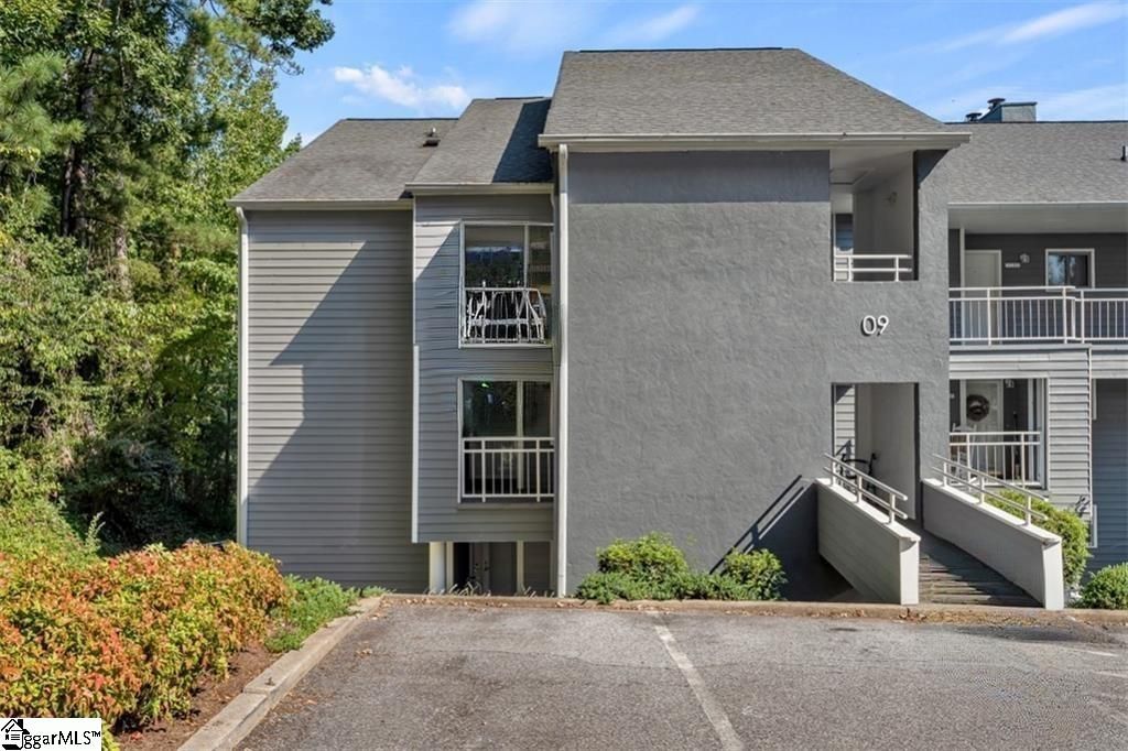 902 Northlake Drive, Anderson, SC 29625