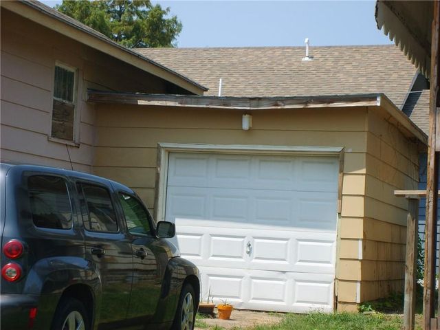 210 W 5th Street, Pittsburg, KS 66762