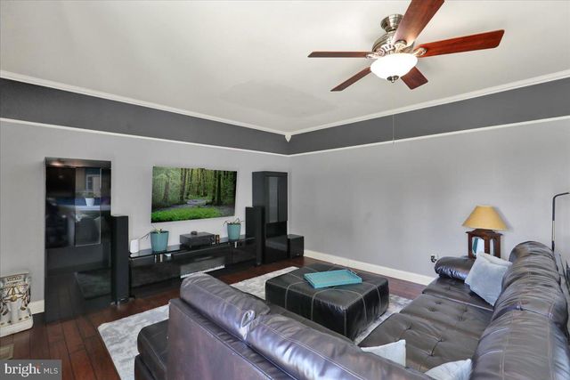 22 SHELLY DR, Reading, PA 19608
