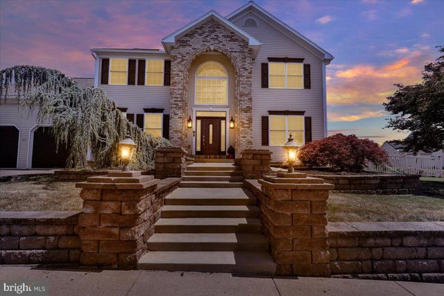 22 SHELLY DR, Reading, PA 19608