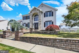 22 SHELLY DR, Reading, PA 19608