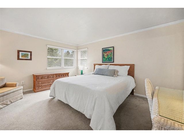 7936 S Niagara Ct, Centennial, CO 80112