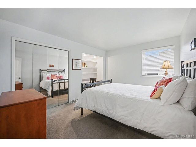 7936 S Niagara Ct, Centennial, CO 80112