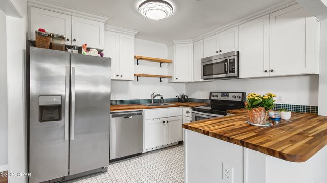 208 N Macarthur Avenue, Panama City, FL 32401