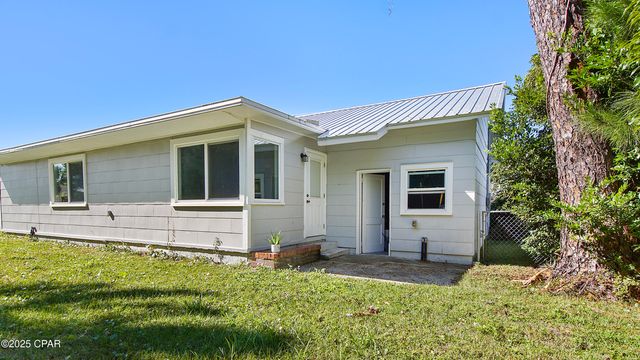 208 N Macarthur Avenue, Panama City, FL 32401