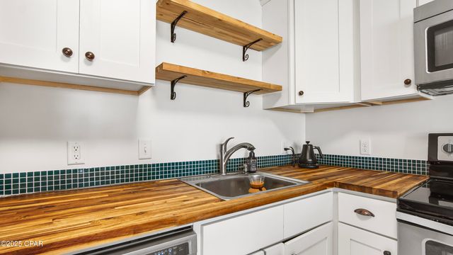 208 N Macarthur Avenue, Panama City, FL 32401