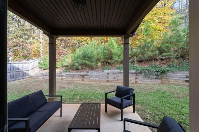 4142 Woodland Park Drive SW, Atlanta, GA 30331