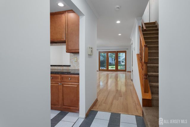 357 Hadleigh Lane, North Brunswick, NJ 08902