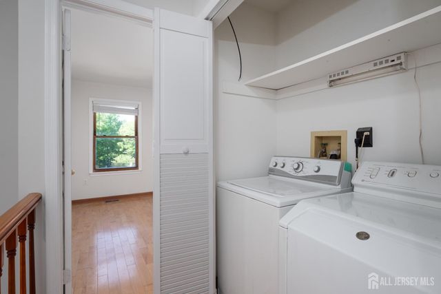 357 Hadleigh Lane, North Brunswick, NJ 08902