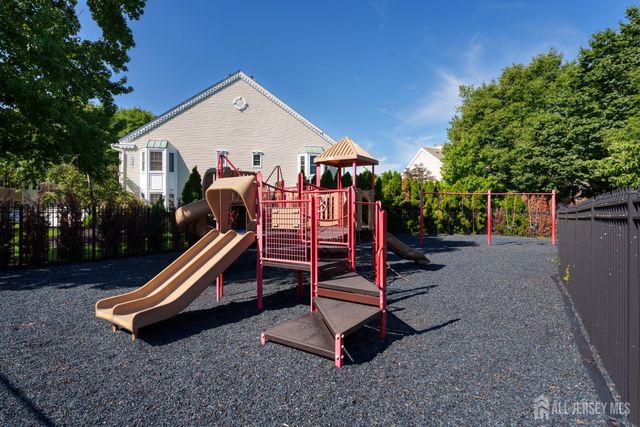 357 Hadleigh Lane, North Brunswick, NJ 08902