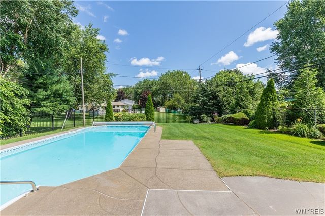 49 Rosewood Drive, Amherst, NY 14221