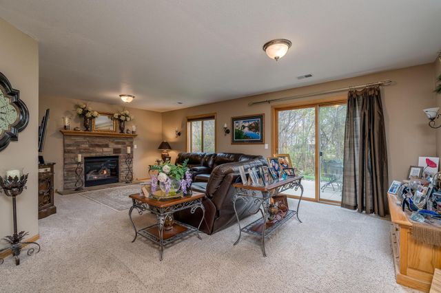 113 Sunburst Circle, Mankato, MN 56037