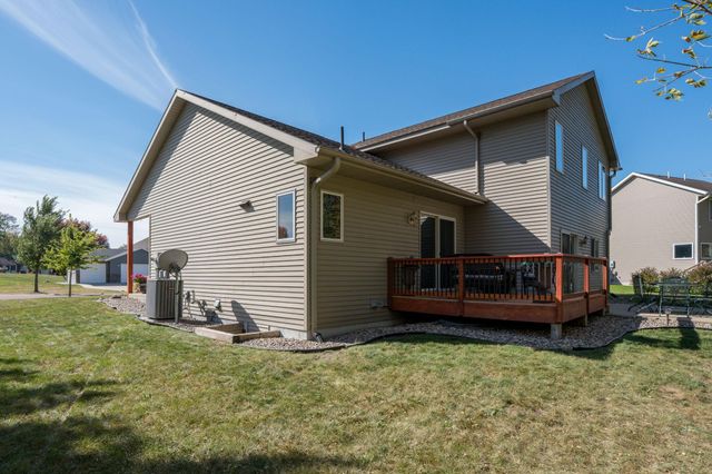 113 Sunburst Circle, Mankato, MN 56037