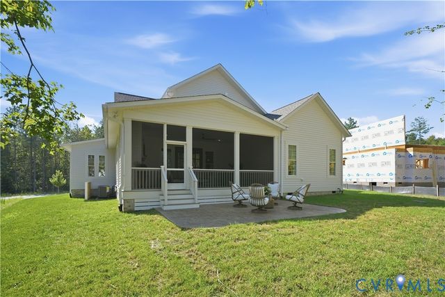 4925 Singing Bird Dr, Moseley, VA 23120
