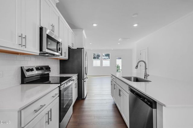 2306 Oakwood Meadows Court, Raleigh, NC 27604