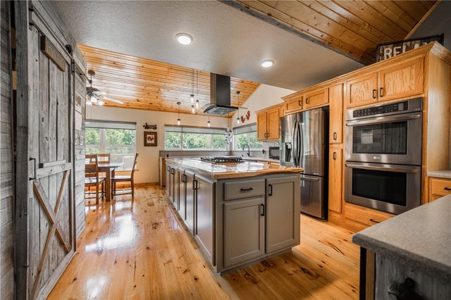 8252 Larue Road, Rogers, AR 72756