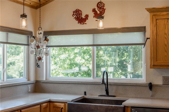 8252 Larue Road, Rogers, AR 72756