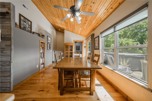 8252 Larue Road, Rogers, AR 72756