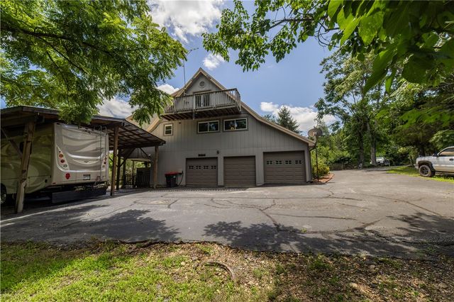 8252 Larue Road, Rogers, AR 72756